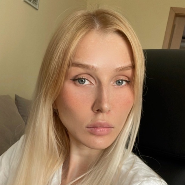 Анна Корольова